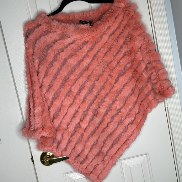 BCBG FUE WRAP TOP SIZE O/S - Picture 3 of 4